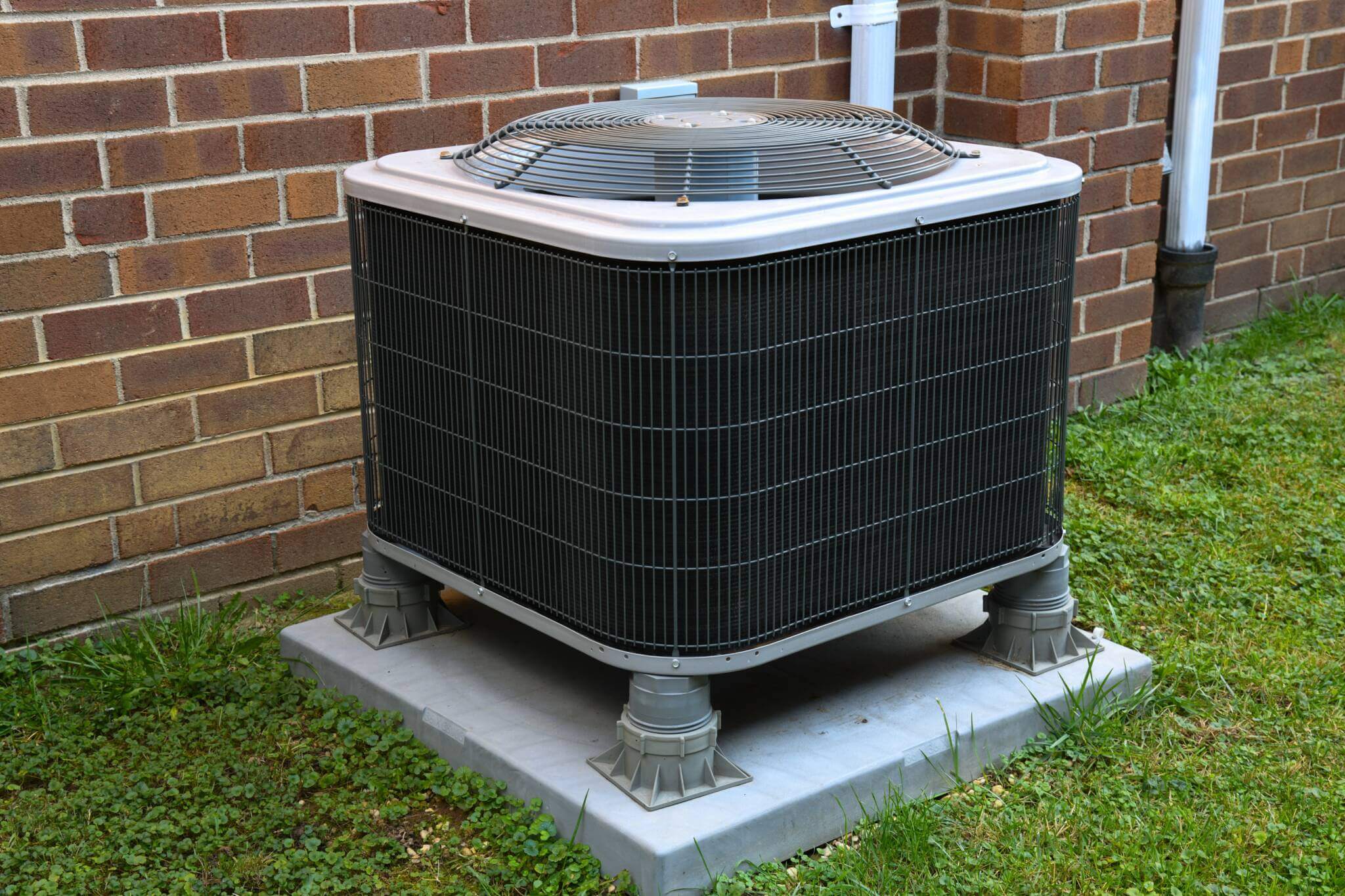 Outdoor,conditioner,and,heat,pump,energy,wall,new
